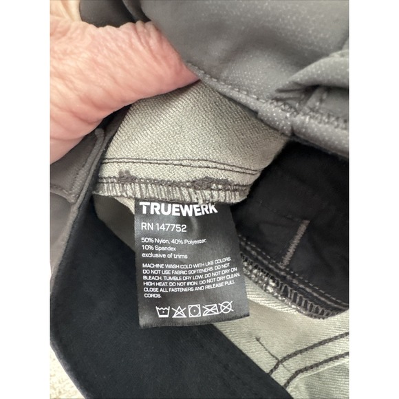 Truewerk Mens 38x32 Charcoal T2 Werkpant Cargo Workwear Stretch Technical Rugged - Picture 13 of 13